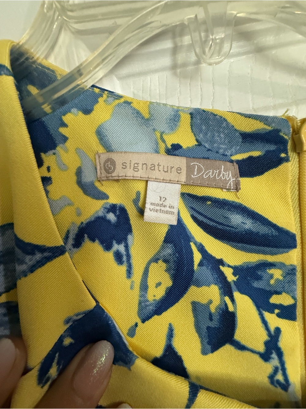 Signature Yellow Dress with Blue Floral Pattern and Belt - Picture 4 of 7